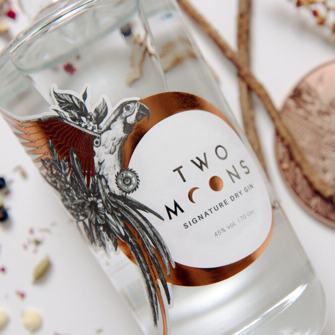Two moons signature dry gin 700ml