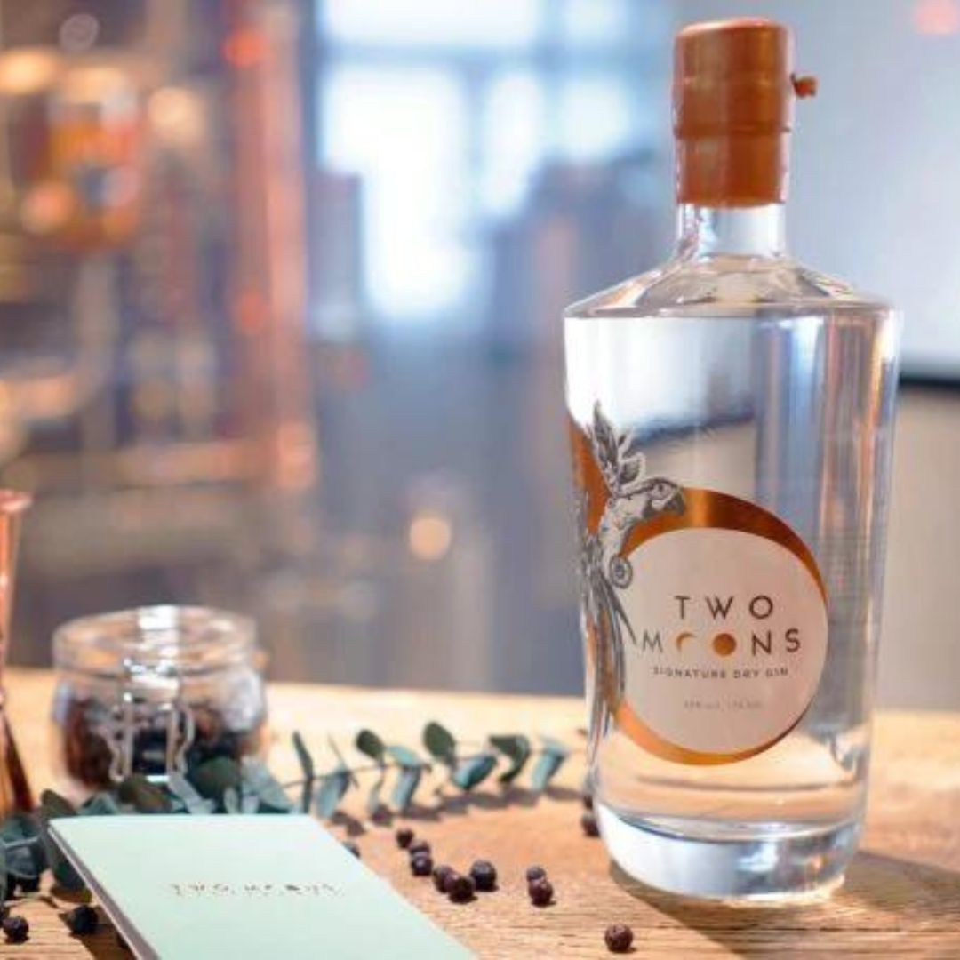 Two moons signature dry gin 700ml